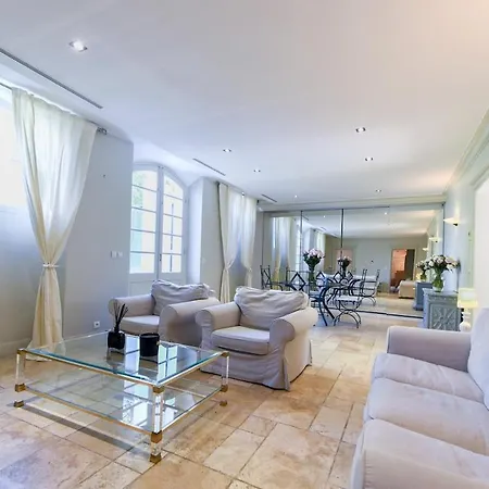 Pool 5 Min From Croisette 10p 5br