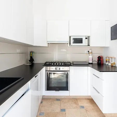 Pool 5 Min From Croisette 10p 5br Apartment *